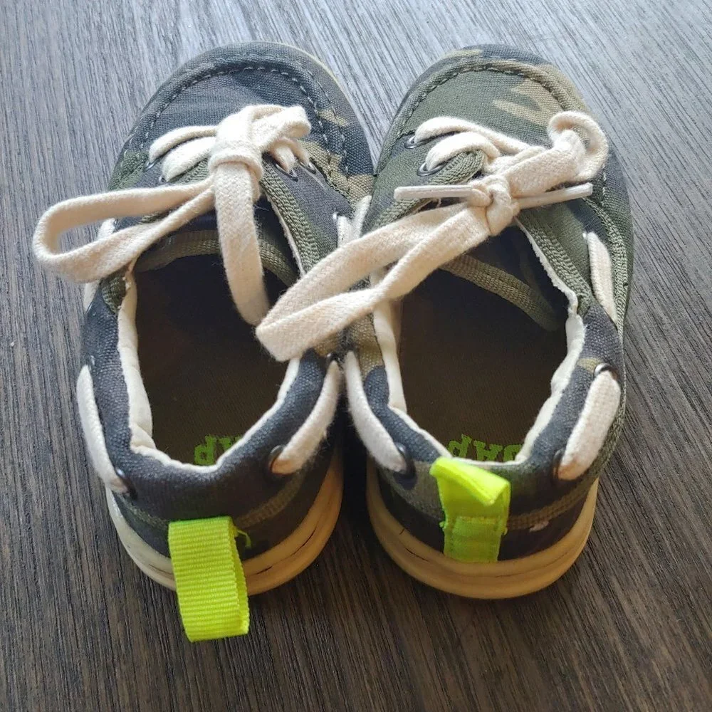 GAP Canvas Camo Olive Green Shoes